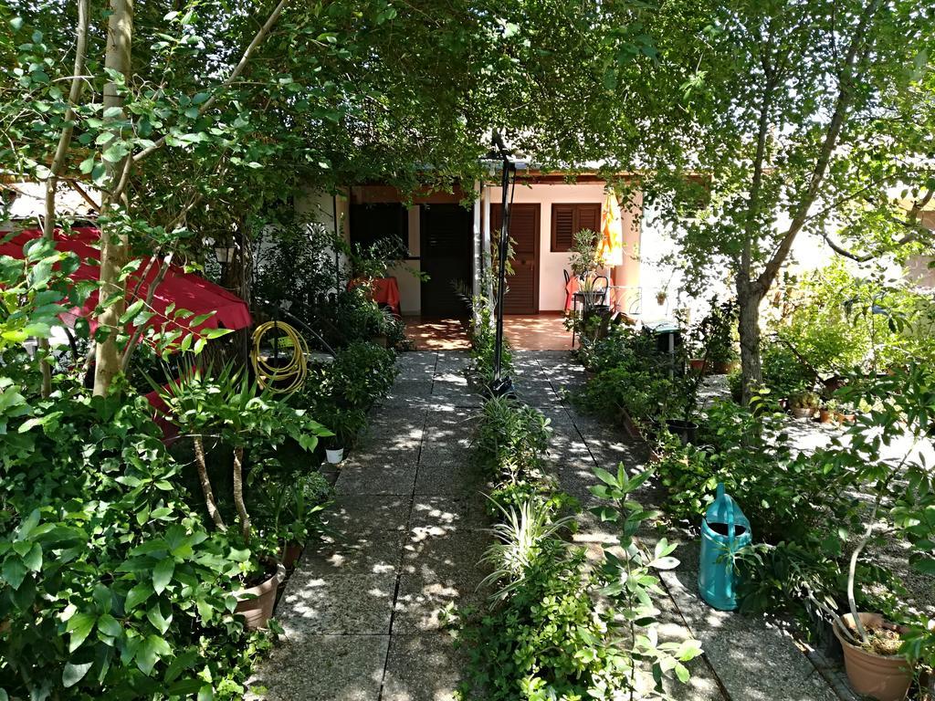 B&B Domo De Pedra Tottubella Ngoại thất bức ảnh